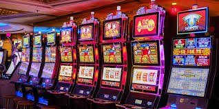 tmtcash Sports betting lobby showing live basketball and football odds on mobile